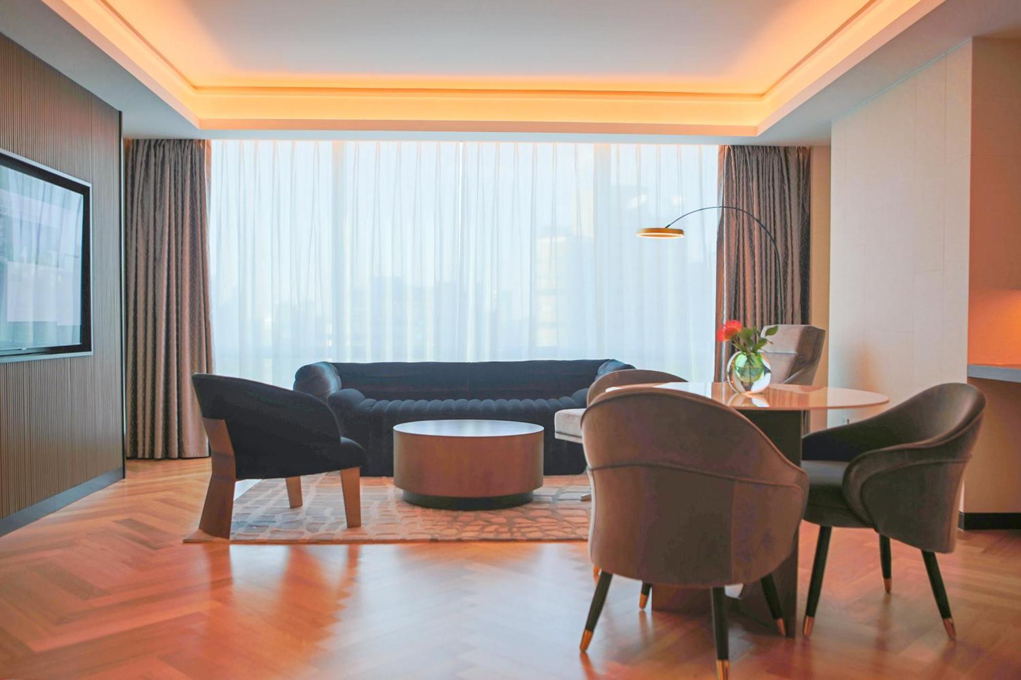 Pullman Shanghai Central - In Xintiandi & Yu Garden Area Exterior photo